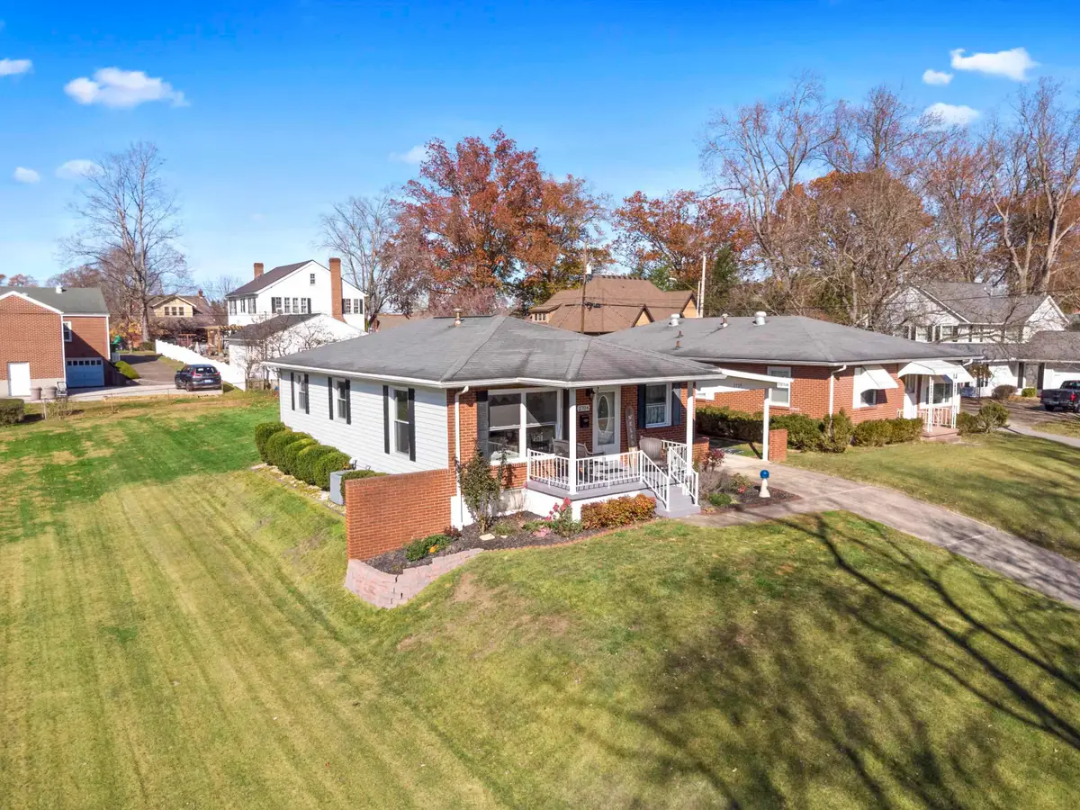 2704 Greenway Road, Ashland, KY 41102 - Image #1