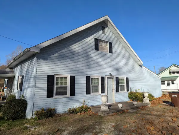 1913 Cannonsburg Road, ashland, KY 41129