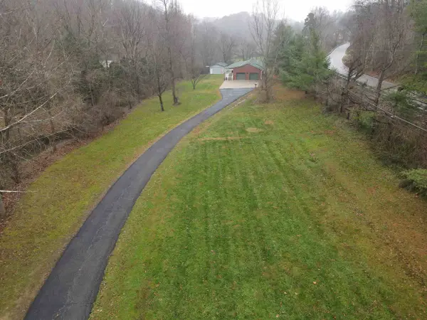 20 Big Blue Lane, flatwoods, KY 41139