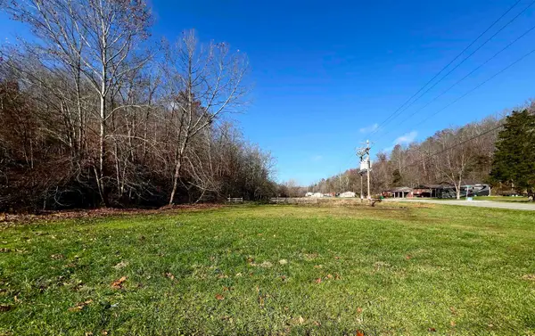 16801 Trace Road, rush, KY 41168
