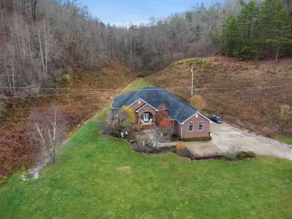 2888 W US Highway 60, grayson, KY 41143