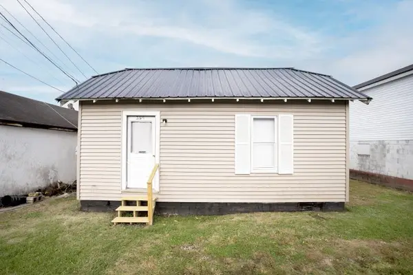 159 E. Third Avenue (Tan), south shore, KY 41175