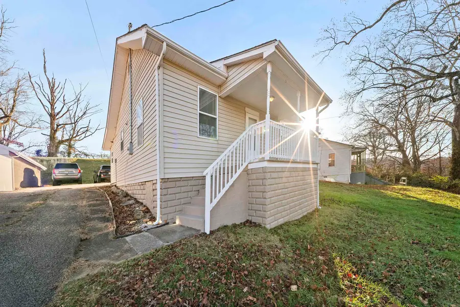1839 Hoods Creek Pike, Ashland, KY 41101 - Image #2