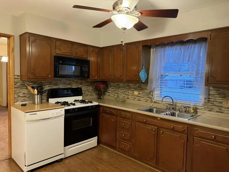 233 Seaton Drive, Russell, KY 41169 - Image #2