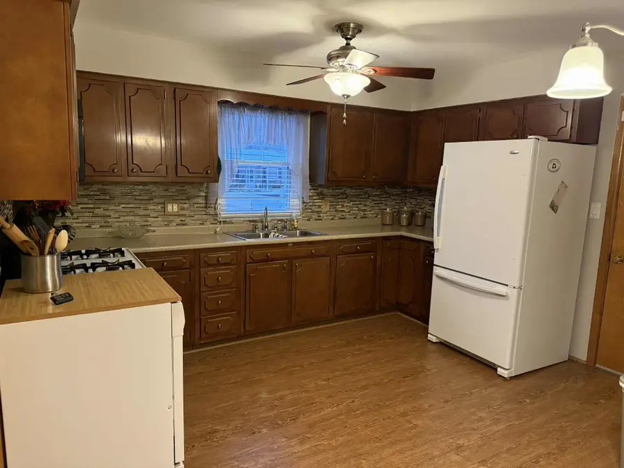 233 Seaton Drive, Russell, KY 41169 - Image #3