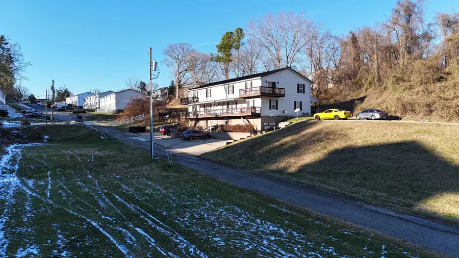 751 Hunt st, Ashland, KY 41101 - Image #2