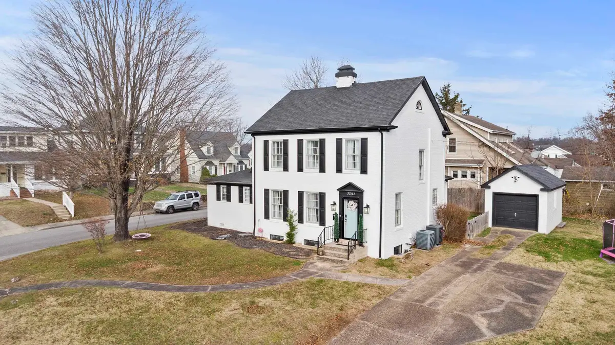 3207 Walters Hill Drive, Ashland, KY 41101 - Image #1