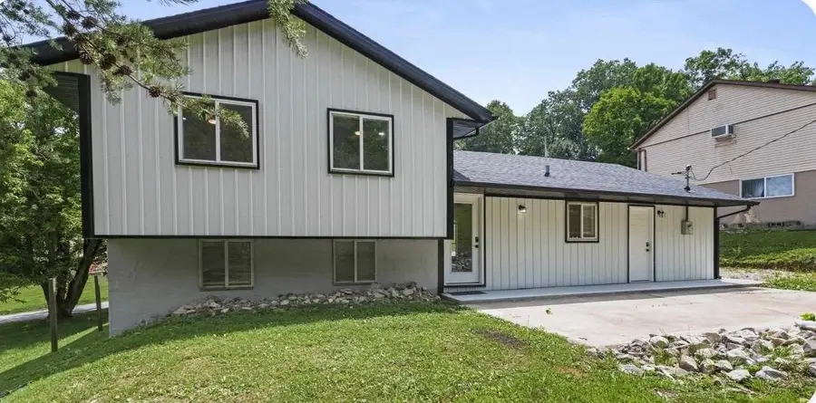 8236 Carla Dr, Ashland, KY 41102 - Image #2