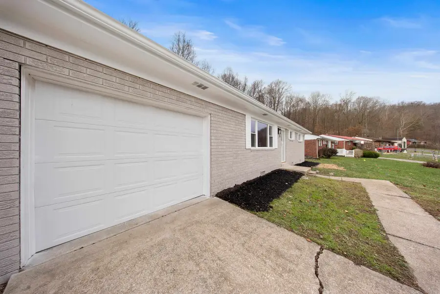 300 New Buckley Road, Ashland, KY 41102 - #3