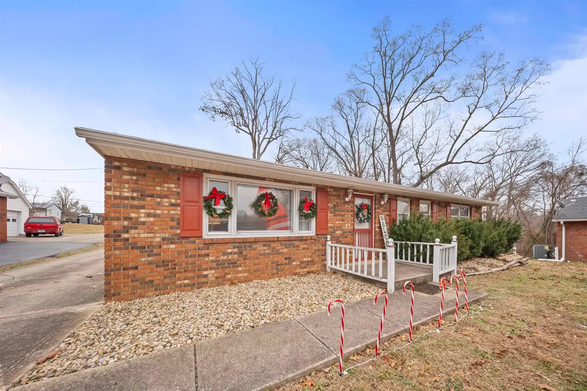 901 Federal Way, Flatwoods, KY 41139 - #1