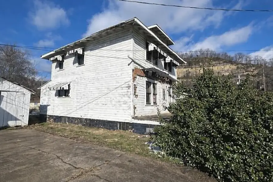 517 Orchard St, Ironton, OH 45638 - Image #3