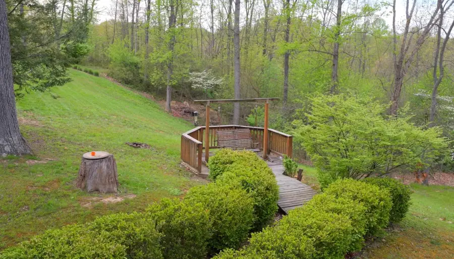 300 Sunset Drive, Ashland, KY 41101 - #3