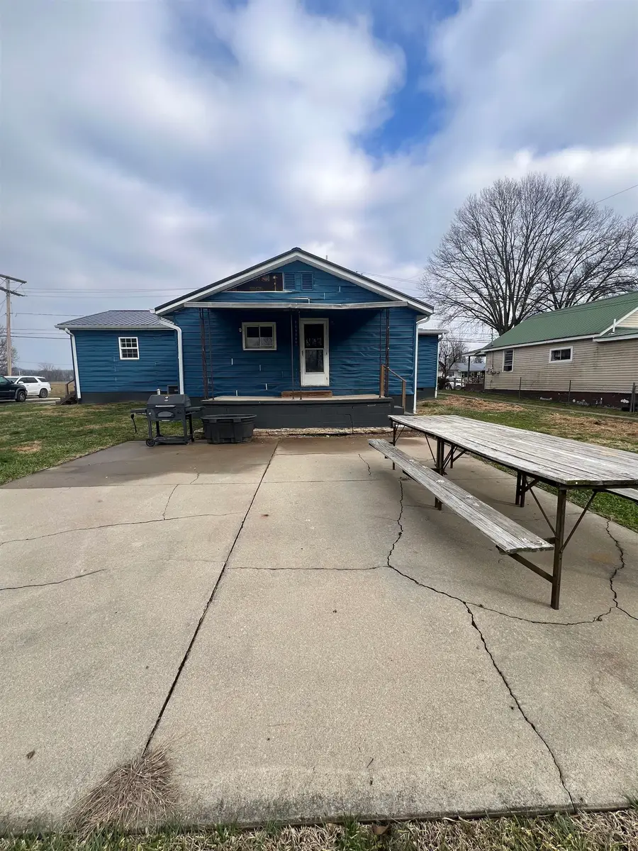 401 Teague Drive, Greenup, KY 41144 - #2