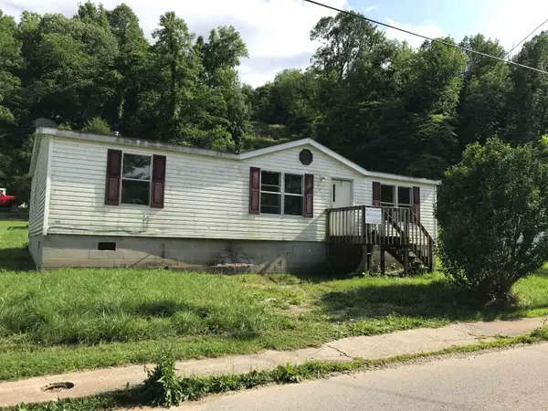 370 Chili Street, olive hill, KY 41164