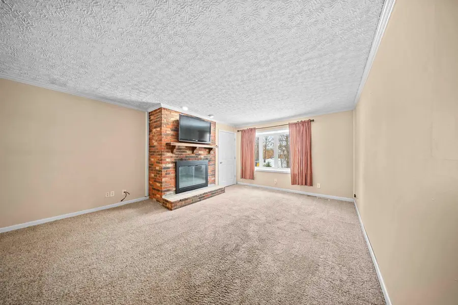 2403 Suzanne Court, Ashland, KY 41101 - #3