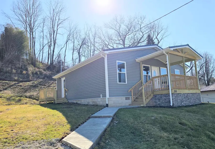 880 Vine Street, Raceland, KY 41169 - #3