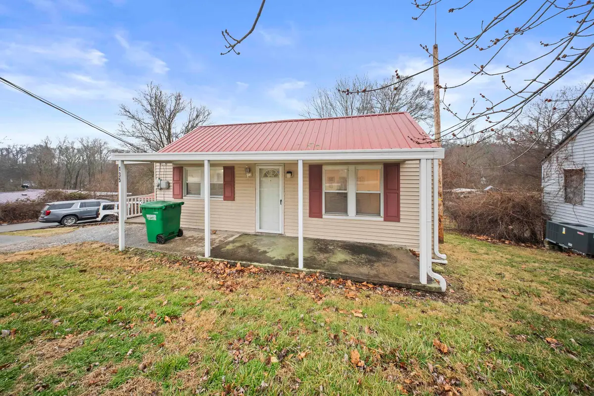 135 McKnight Street, Ashland, KY 41102 - #1