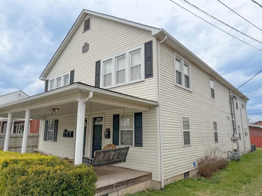 103 W Perry Street, Louisa, KY 41230 - #2