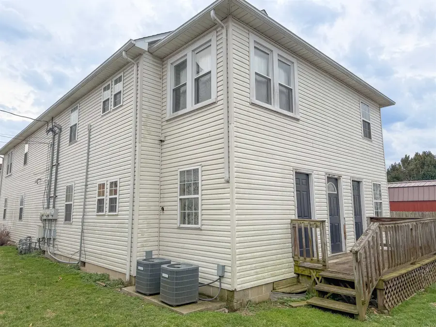 103 W Perry Street, Louisa, KY 41230 - #3