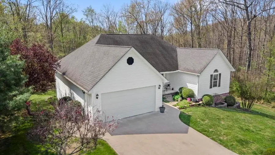 822 Arrowhead Drive, Ashland, KY 41102 - #2