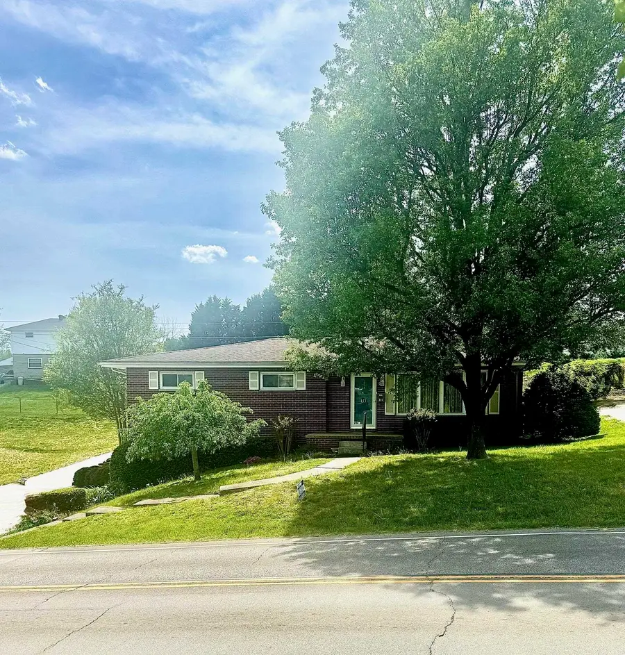 411 Wheatley Road, Ashland, KY 41101 - #3