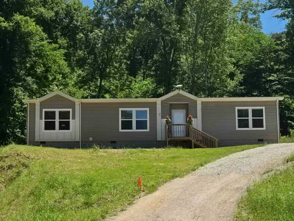 6787 E US Highway 60, rush, KY 41168