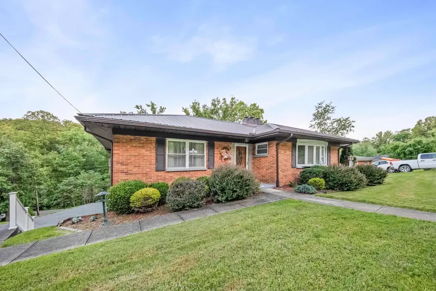 128 India Drive, Russell, KY 41169 - #2