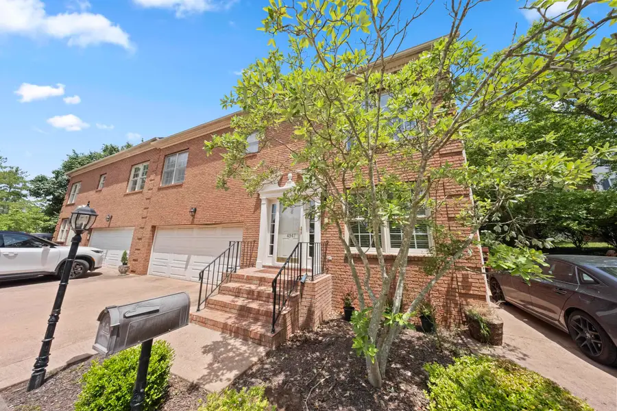4947 Robin Hood Drive, Ashland, KY 41101 - #2