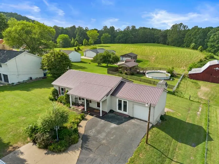 2903 Greenbo Boulevard, Flatwoods, KY 41139 - #2