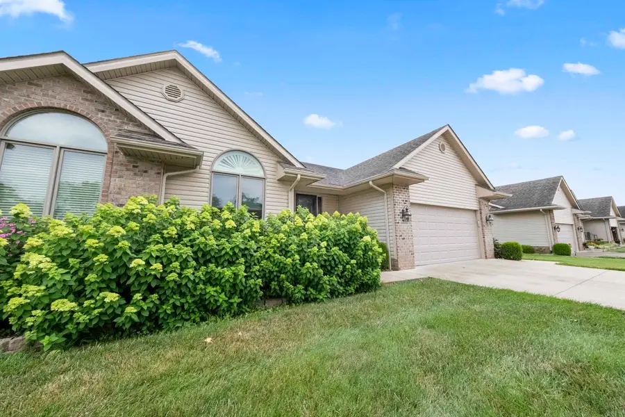 208 Condominium Drive, Grayson, KY 41143 - #3