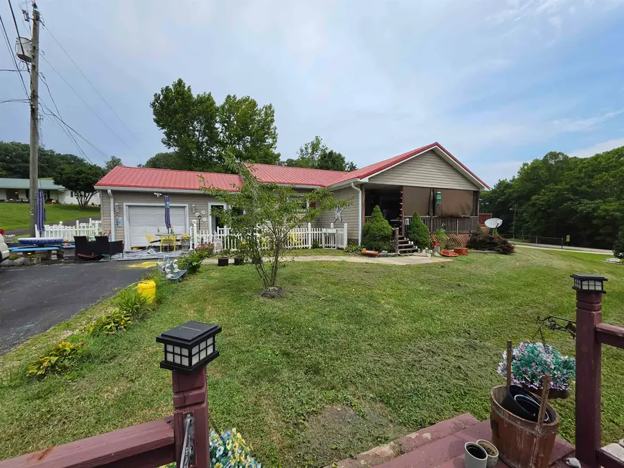 3201 Greenhills Drive, Flatwoods, KY 41139 - #2