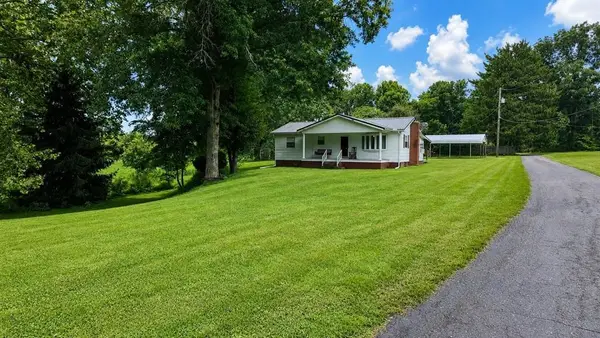 63 Mason Eighty Road, ashton, WV 25503