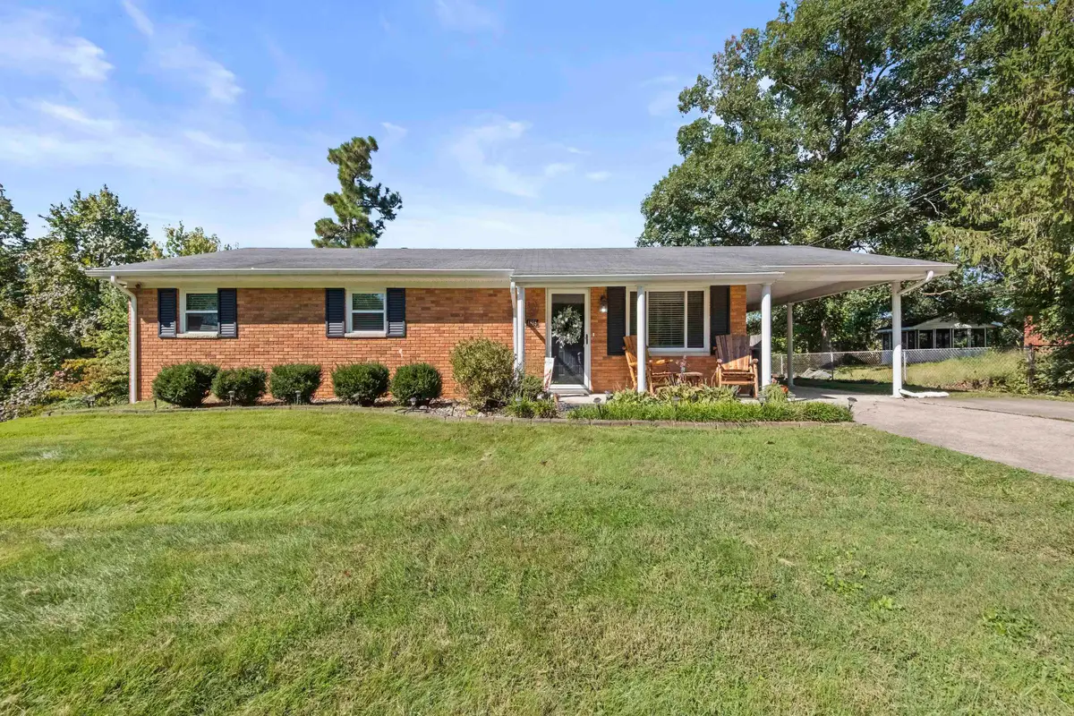 4875 Skyline Dr, Ashland, KY 41102 - #1