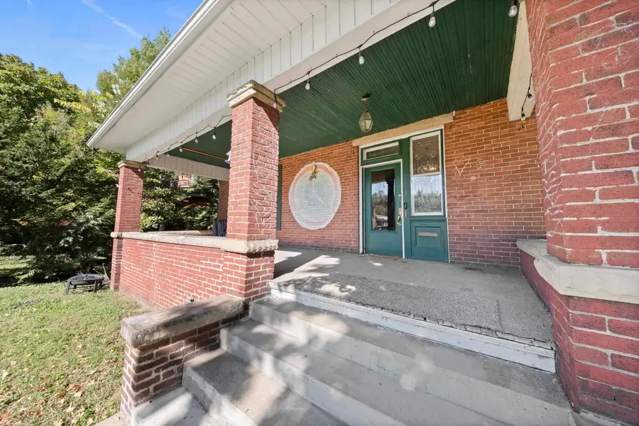 1113 Bath Avenue, Ashland, KY 41101 - #3