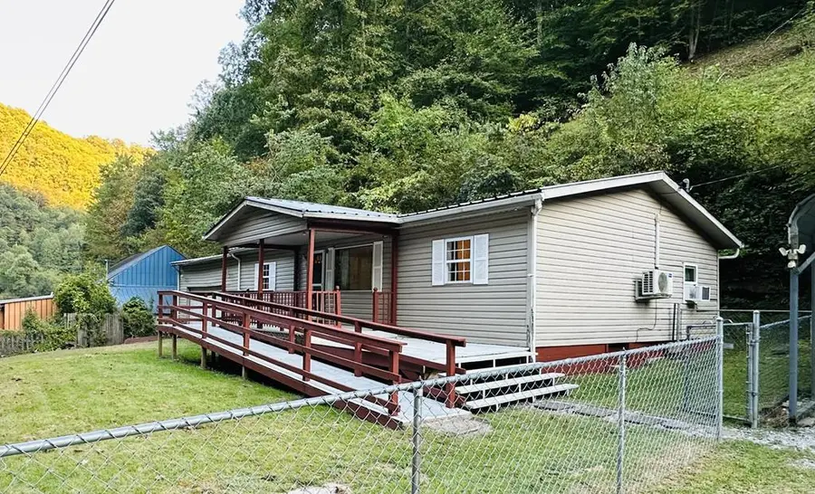 215 Mink Branch, Craynor, KY 41635 - #2