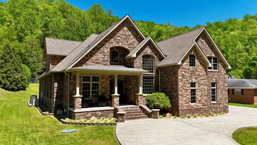 940 Forest Hills Road, Forest Hills, KY 41527 - Image #2