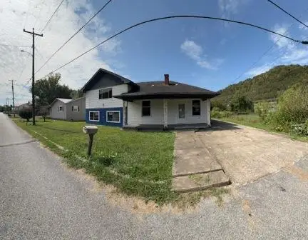 82 School St., Betsy Layne, KY 41605