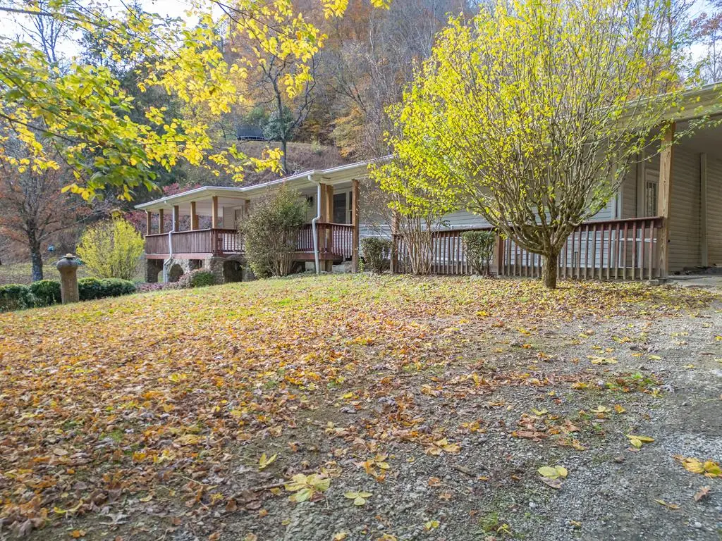 272 Beech Branch Rd, David, KY 41616 - Image #1