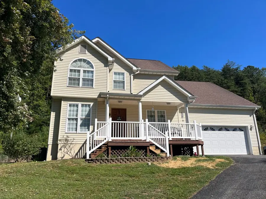 490 Ponderosa Drive, Paintsville, KY 41240 - Image #2