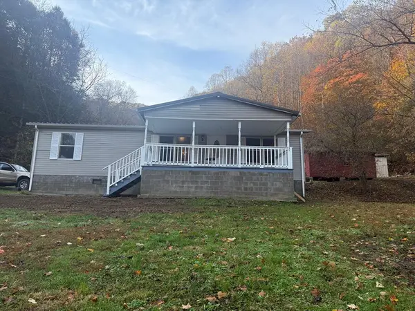 75 Ratliff Hill Rd., Elkhorn City, KY 41522