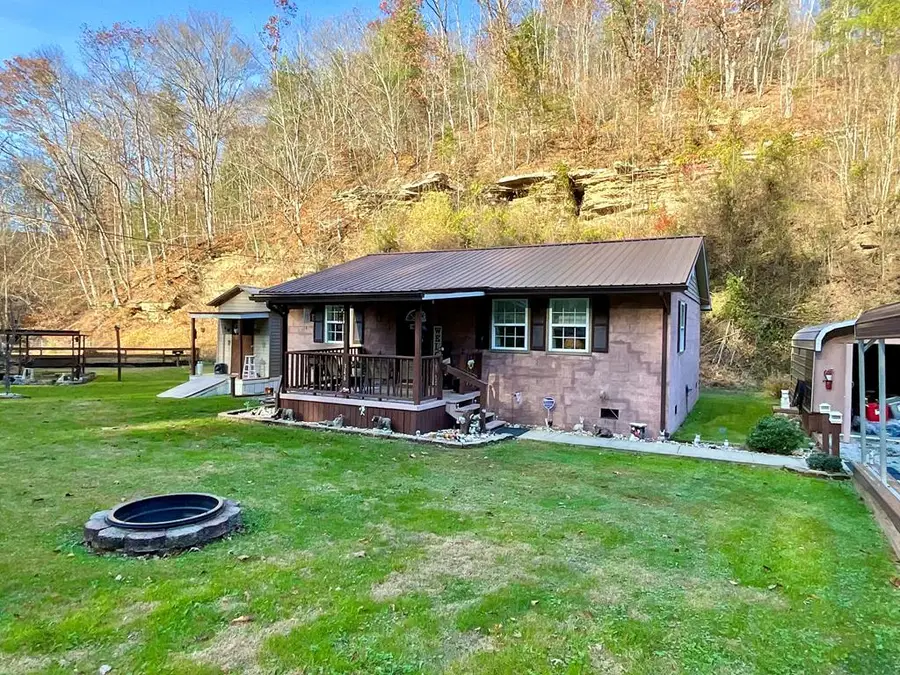 346 Rocky Knob Branch, Staffordsville, KY 41256 - Image #2
