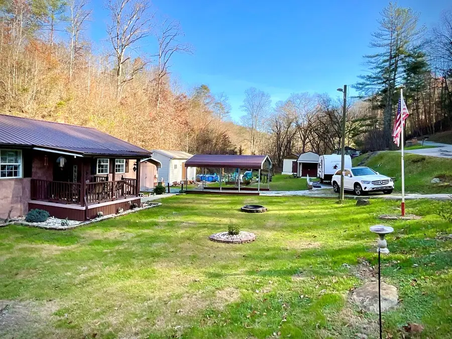 346 Rocky Knob Branch, Staffordsville, KY 41256 - Image #3