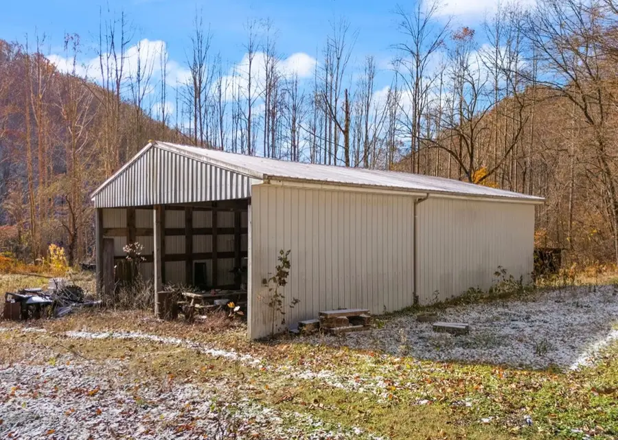 3490 Hell For Certain, Hyden, KY 41727 - Image #2