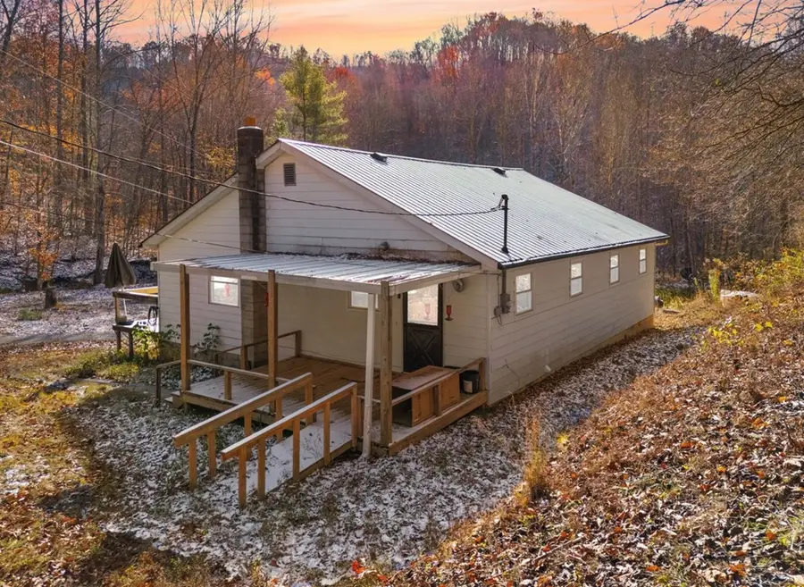 3490 Hell For Certain, Hyden, KY 41727 - Image #3