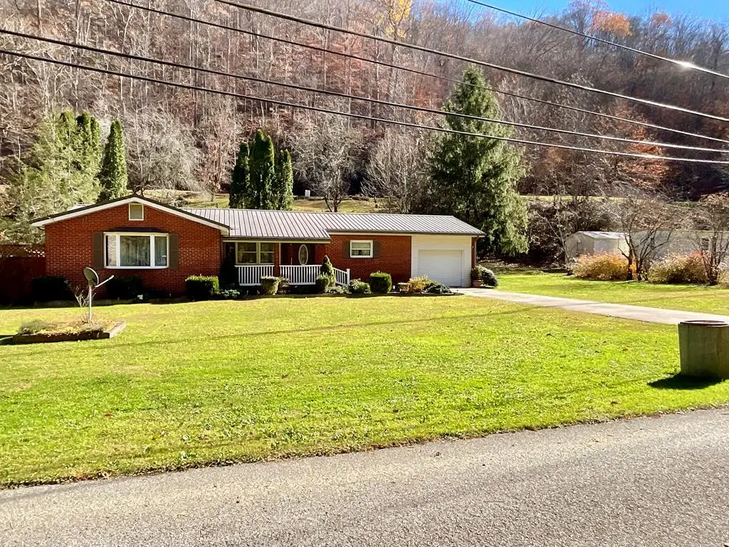 108 Ford Rd, Pikeville, KY 41501 - Image #1