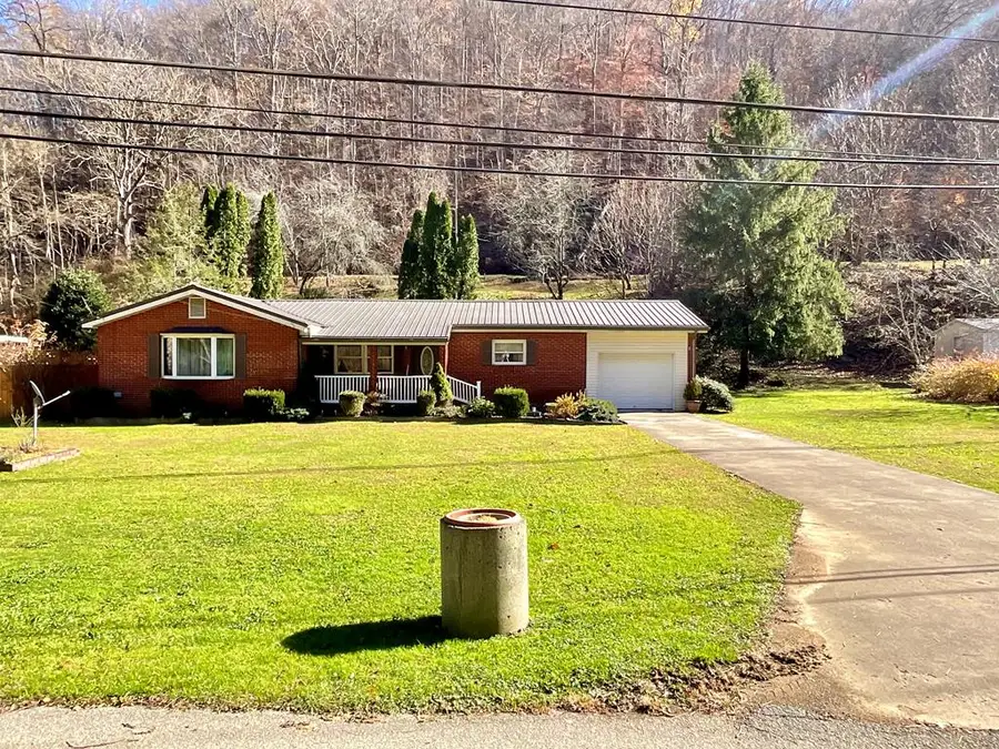 108 Ford Rd, Pikeville, KY 41501 - Image #3