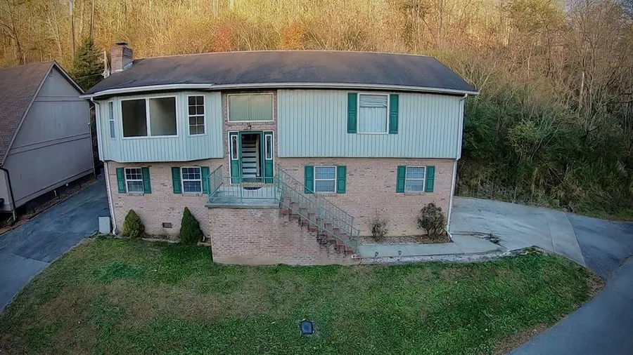 70 Joe Stanley Road, Pikeville, KY 41501 - Image #2