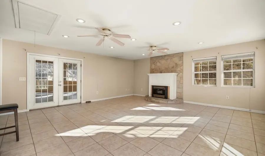 395 Kenmont Road, Happy, KY 41729 - Image #3