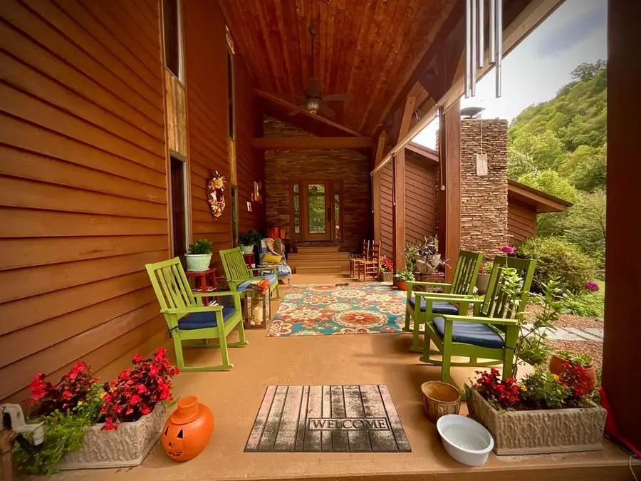 822 Sugar Camp Rd, Robinson Creek, KY 41560 - Image #3