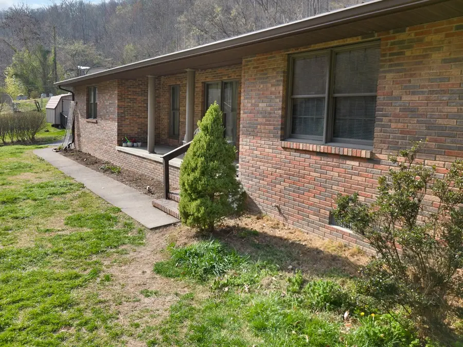 1027 Harolds Branch, Pikeville, KY 41501 - Image #2